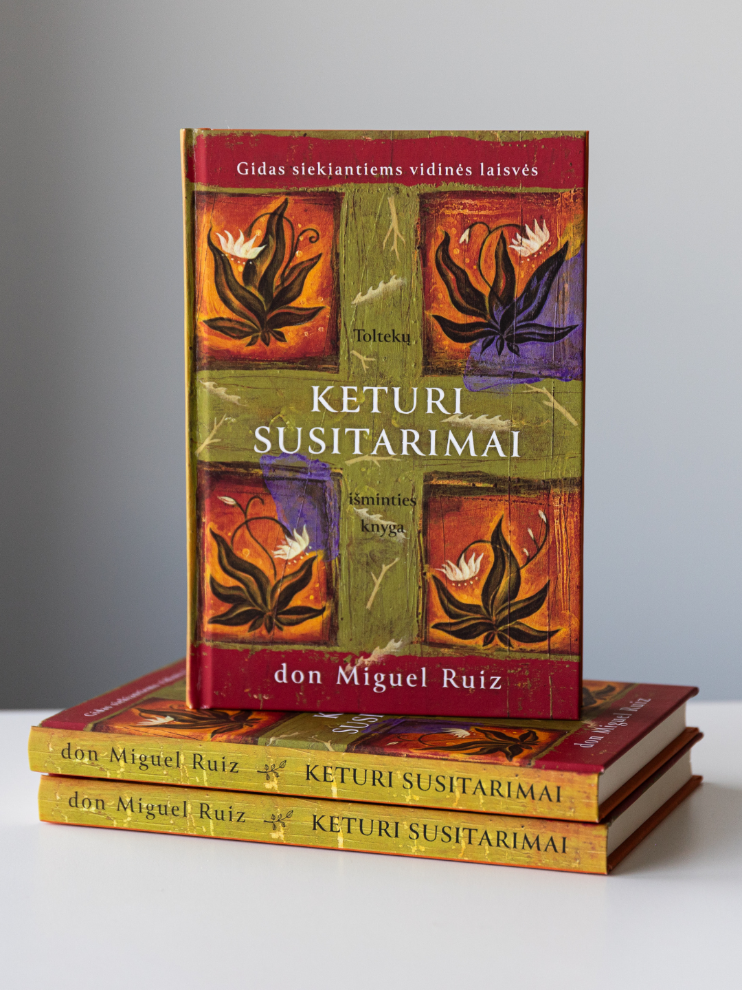 Knyga „KETURI SUSITARIMAI“